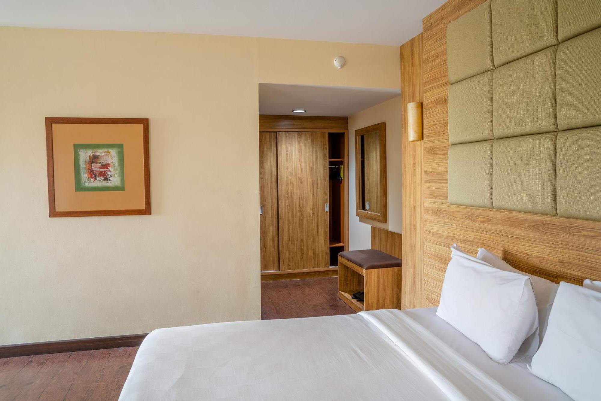 Hotel Alia Cikini Джакарта Екстер'єр фото