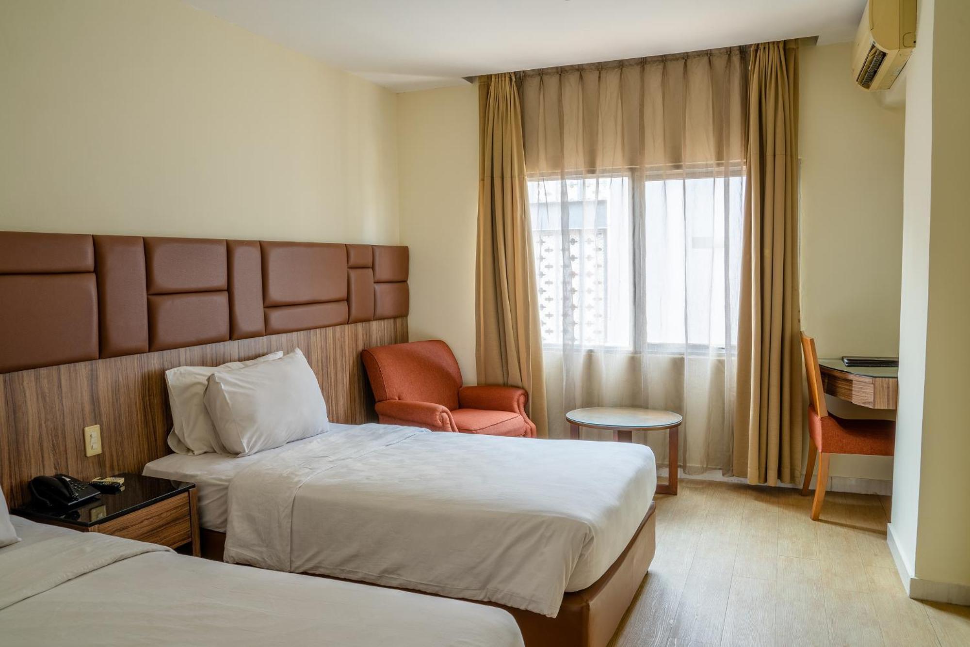 Hotel Alia Cikini Джакарта Екстер'єр фото